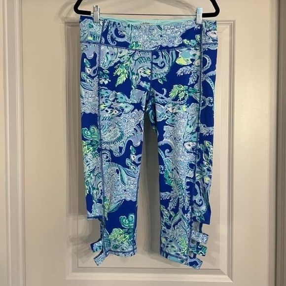Lilly Pulitzer Luxletic 21” Weekender Cropped Leggings - Picture 1 of 1
